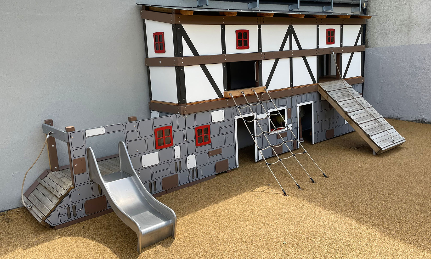 Spielplatzgeraete-Maier-Burgspielplatz-Altena 4400350-3