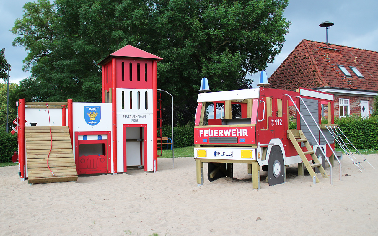 feuerwehr-spielplatz-dorfplatz-roge-spgm-4100408