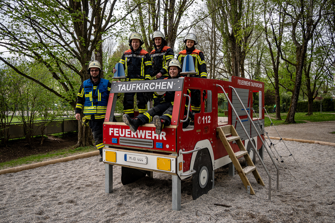 Feuerwehr-Spielplatz-Taufkirchen-Spielplatzgerte Maier_Aktuelles